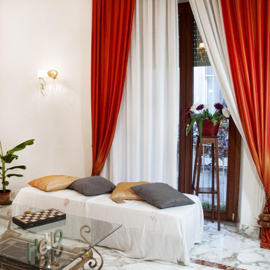 Artis Domus Bed & Breakfast Napoli Dış mekan fotoğraf